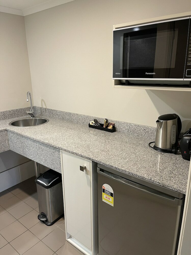 Фото Heritage Inn Bathurst