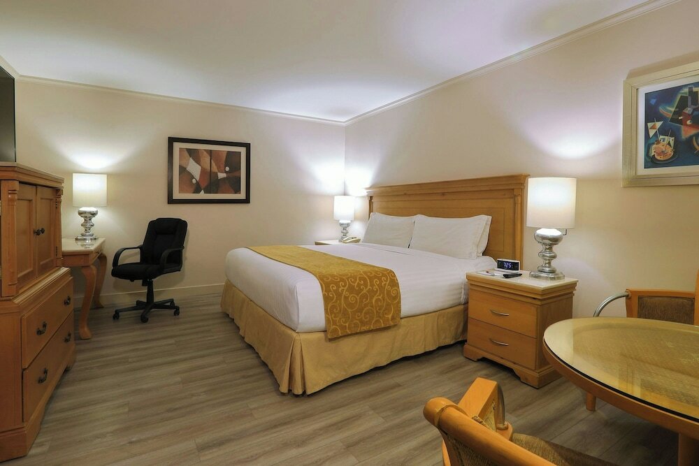 Фото Tijuana Marriott Hotel