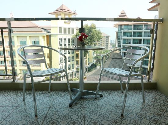 Фото Crystal Palace Hotel Pattaya