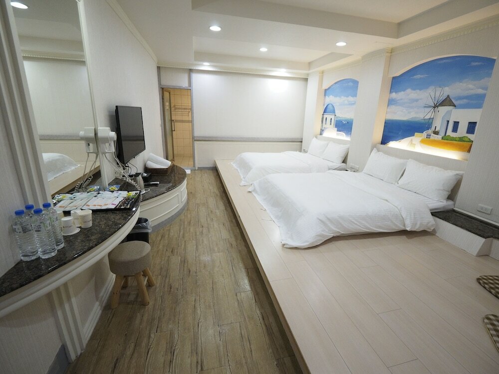 Фото HeYue Hotel