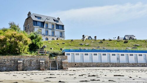 Внешний вид отеля Pavillon de la plage в Требёрдене, фото 1