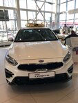 Фото 10 Дилерский центр KIA КорсГрупп