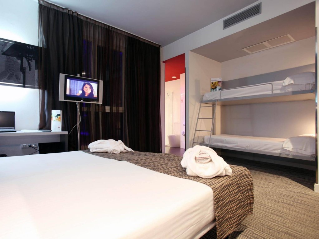 Фото Petit Palace Plaza España