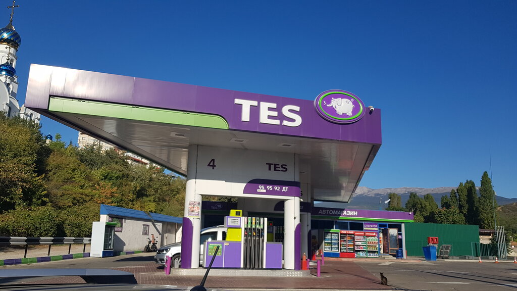 Gas station Tes, Alushta, photo
