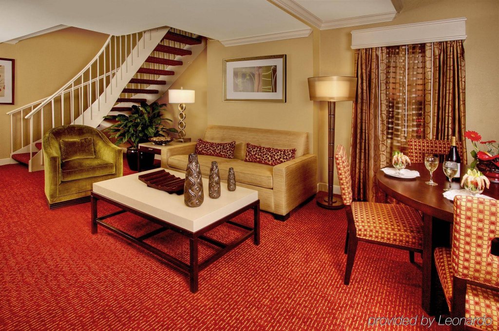 Фото DoubleTree by Hilton Little Rock