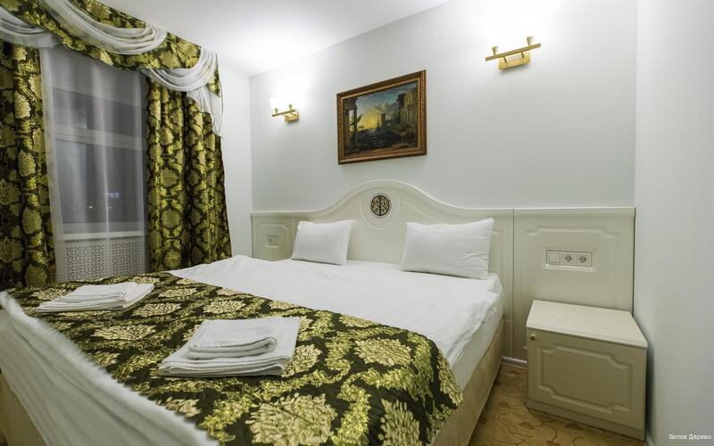 Фото Белое Дерево