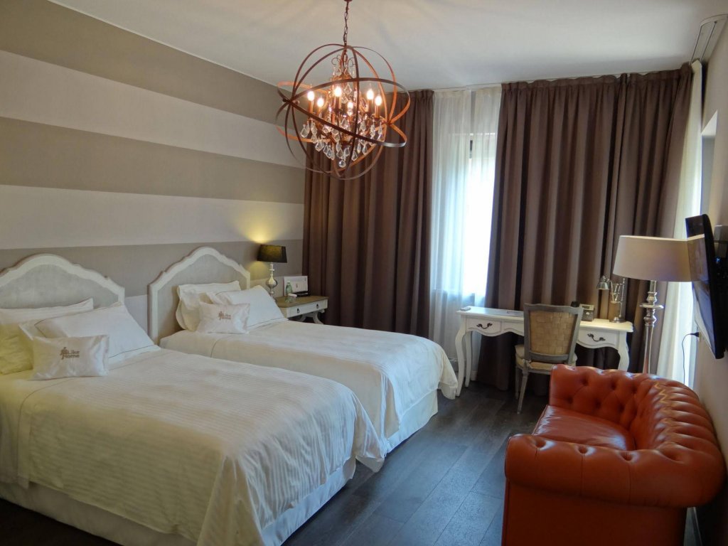 Фото Like Home - Boutique Hotel