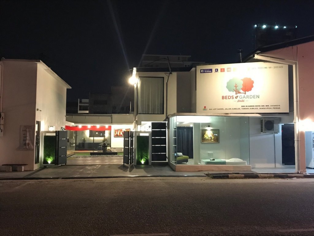 Фото Beds In Garden Hostel Sdn Bhd