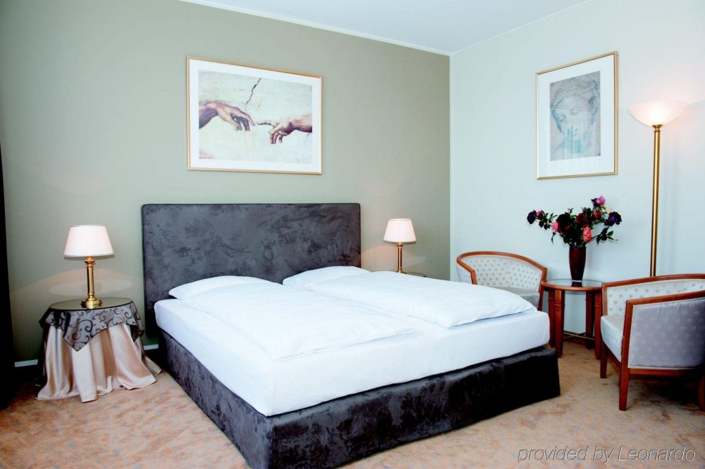 Фото Victor's Residenz-Hotel Saarlouis