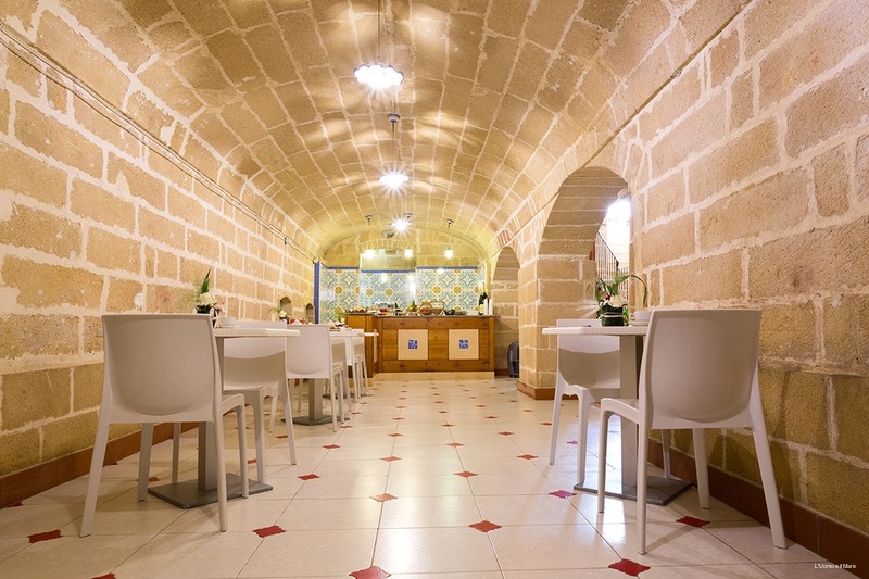 Фото Hotel L'Uomo e il Mare