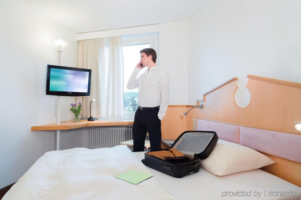 Фото Hotel Welcome Inn Zurich Airport