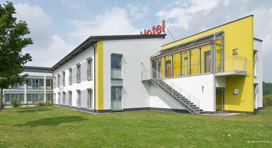 Фото B&b Hotel Braunschweig-City