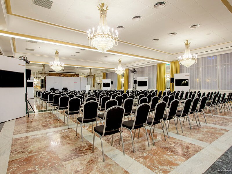 Фото Hotel Tres Reyes Pamplona