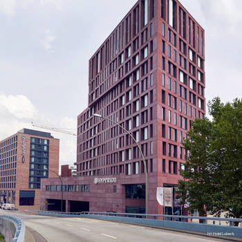 Фото H+ Hotel Lubeck