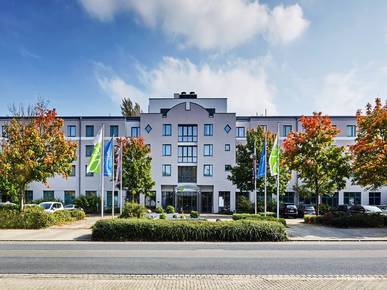 Фото H+ Hotel Lubeck