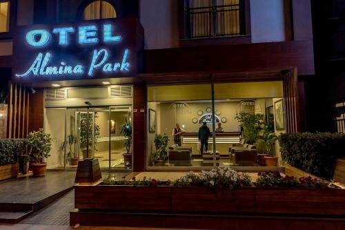 Гостиница Hotel Almina Park в Дюздже