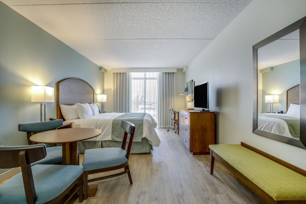 Фото Hotel Dello Ft Lauderdale Airport, Tapestry Collection by Hilton