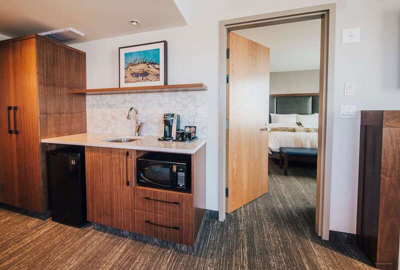 Фото The Explorer Hotel Yellowknife