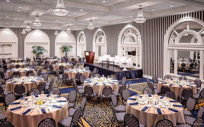 Фото Hotel Shattuck Plaza