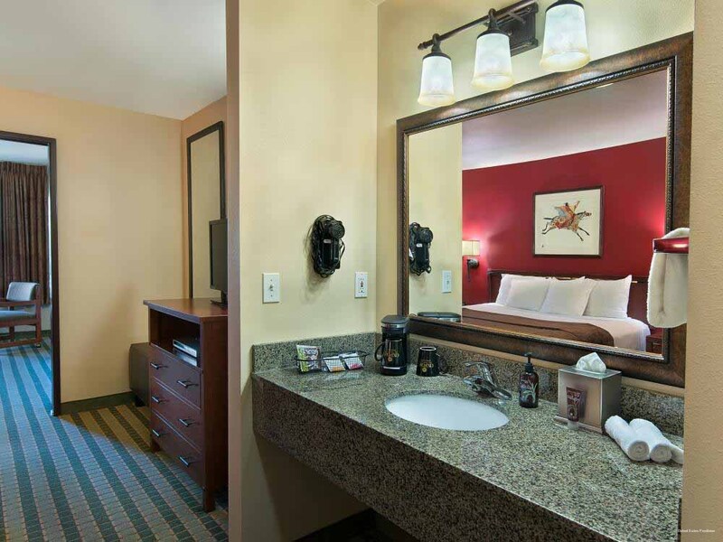 Фото Oxford Suites Pendleton