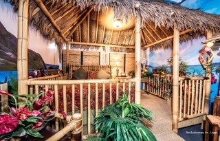 Фото The Anniversary Inn Logan