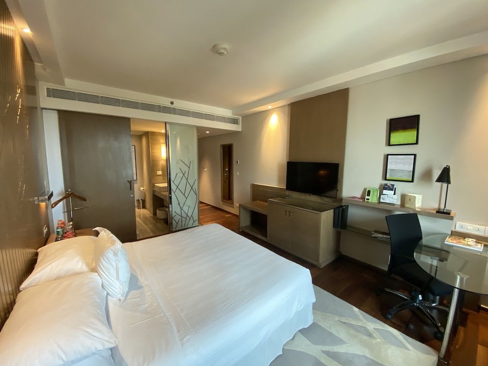 Фото WelcomHotel Bengaluru - Member ITCHotel Group