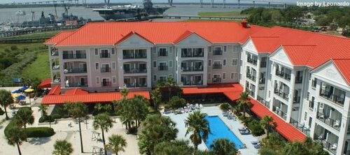 Гостиница Harborside at Charleston Harbor Resort and Marina в Маунт Плезант