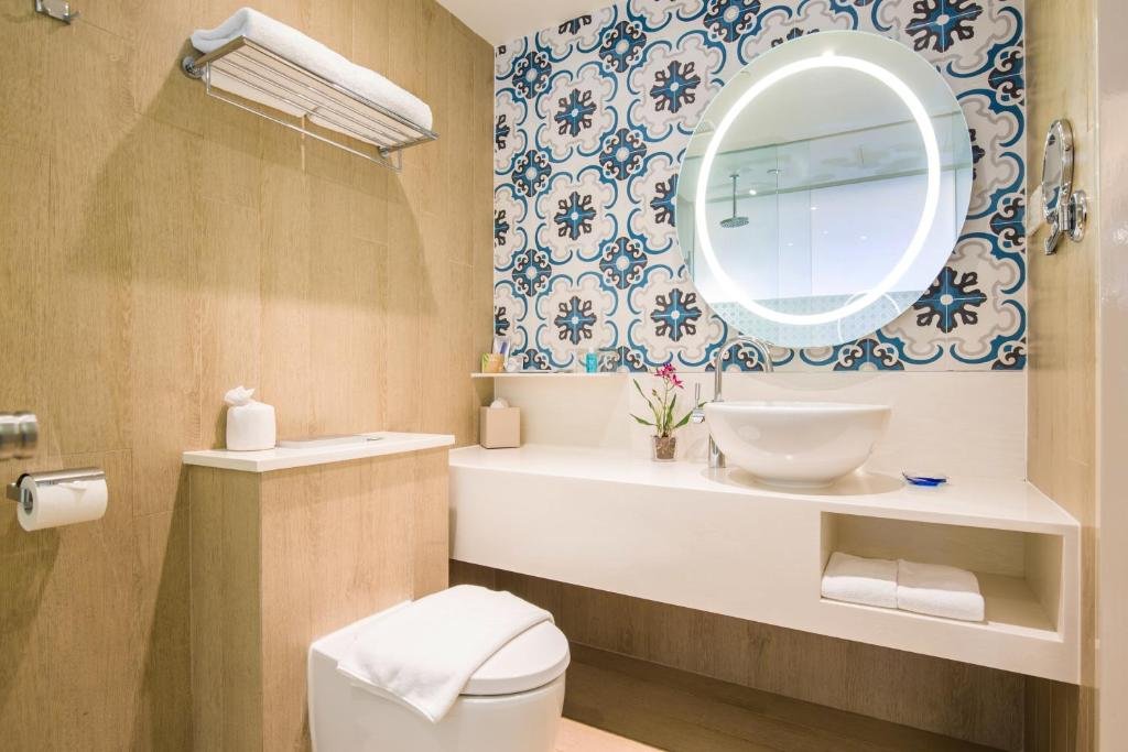 Фото Village Hotel Katong