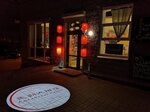 Heavenly Food Town (Korablestroiteley Street, 30) ، مطعم