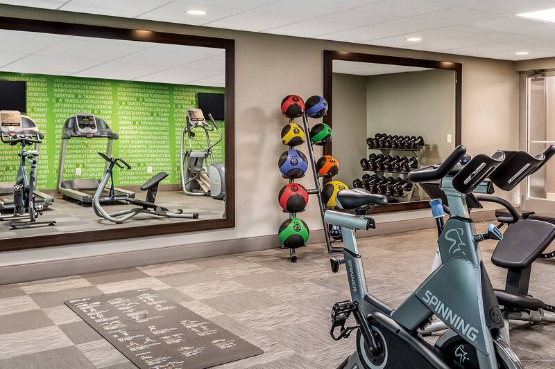 Фото La Quinta Inn & Suites by Wyndham Carlsbad - Legoland Area