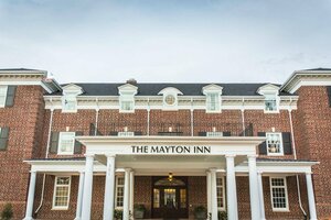 Гостиница The Mayton в Роли