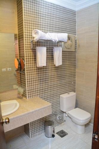 Фото Rehana Plaza Hotel