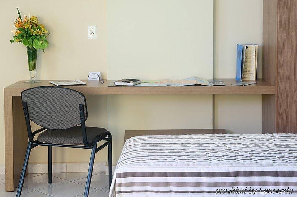 Фото Monte Serrat Hotel