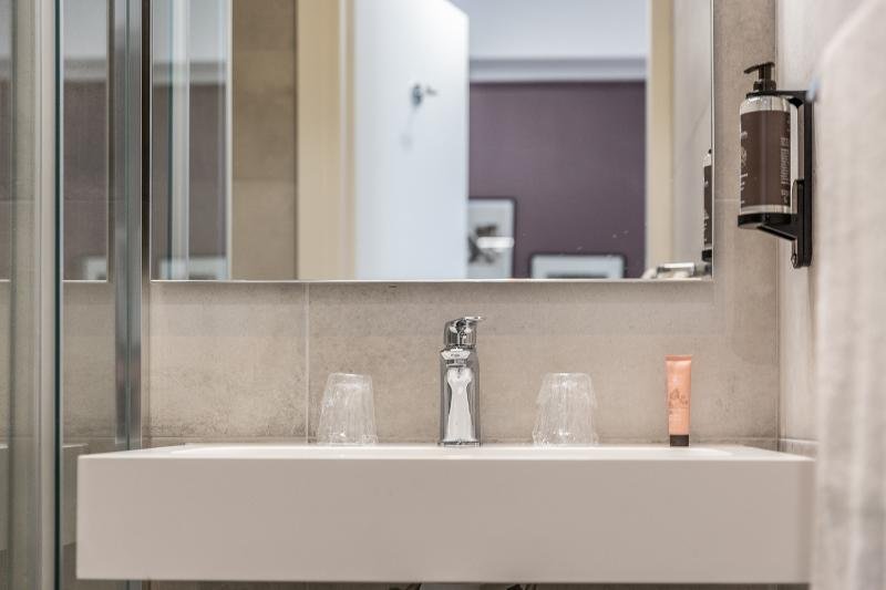 Фото The Alcove Hotel