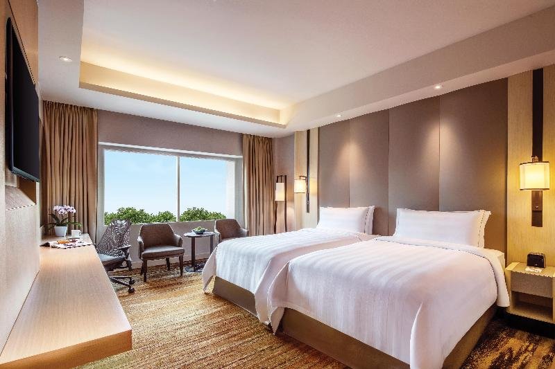 Фото Parkroyal on Beach Road