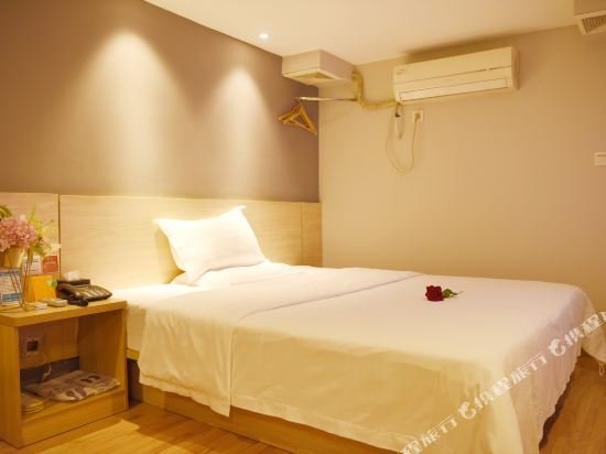 Фото 7 Days Inn Huaxin Street Light Tail Station, Guanyinqiao