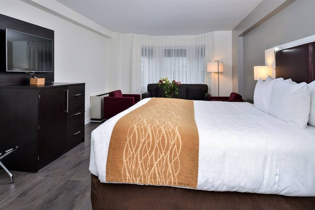 Фото The Saint James Hotel, An Ascend Hotel Collection Member