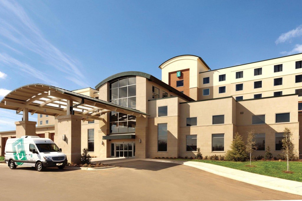 Фото Embassy Suites Oklahoma City Downtown/Medical Center
