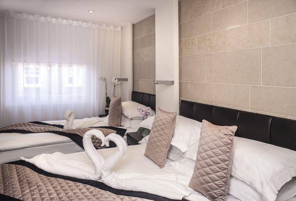 Фото NOX Golders Green