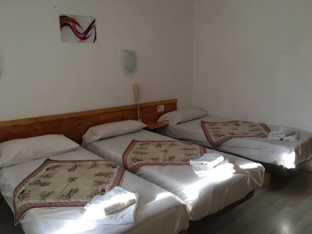 Фото Atmosphère Hotel