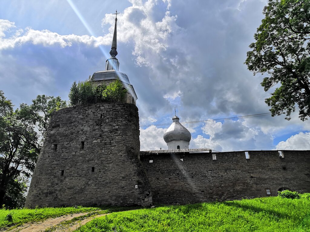 Turistik yerler Porkhov Fortress, Porhov, foto