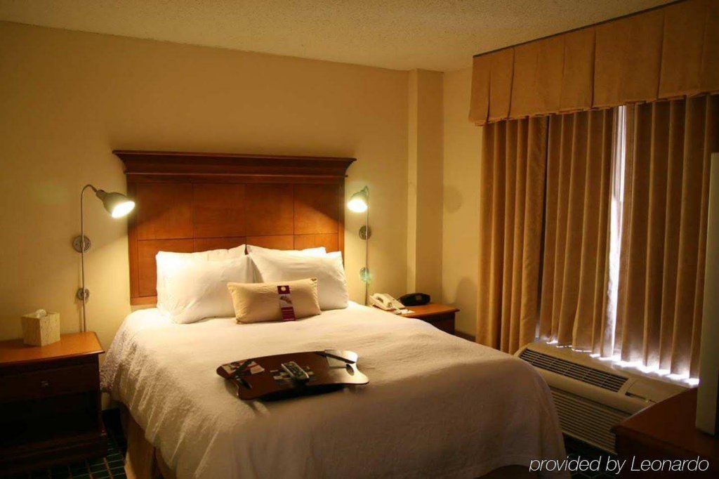 Фото Hampton Inn Louisville Downtown