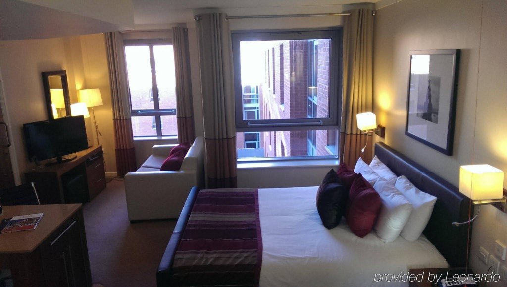 Фото Staybridge Suites Liverpool, an Ihg Hotel