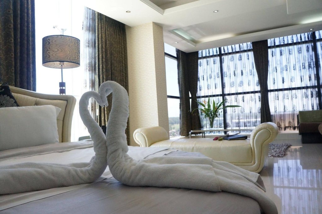 Фото Hotel The Cox Today