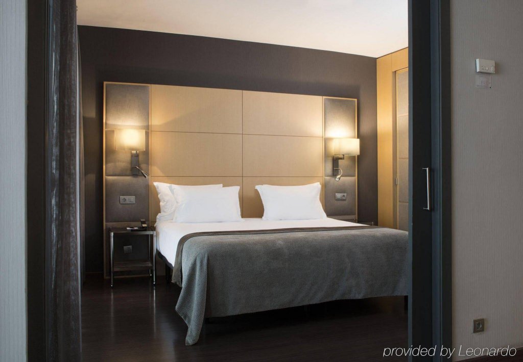 Фото Ac Victoria Suites