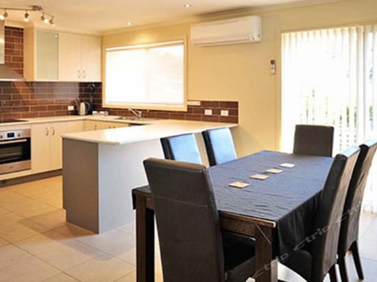 Фото Beachfront Voyager Motor Inn