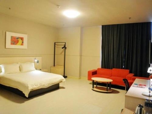 Фото Jinjiang Inn Shijiazhuang Railway Station West Square Branch