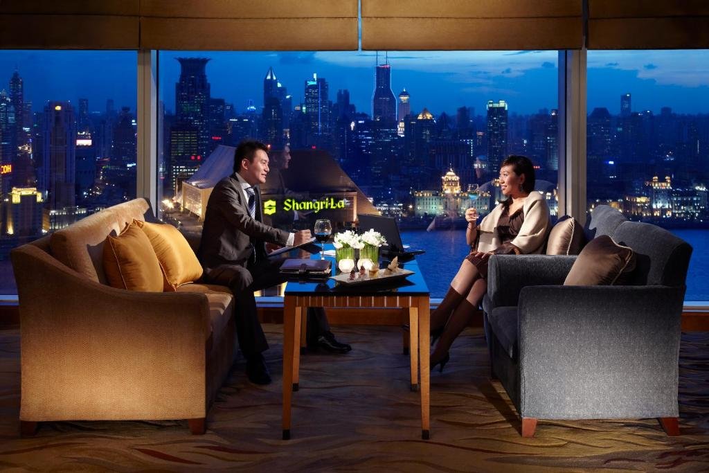 Фото Pudong Shangri-La Shanghai