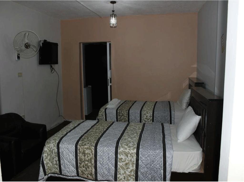 Фото Sara Crown Hotel