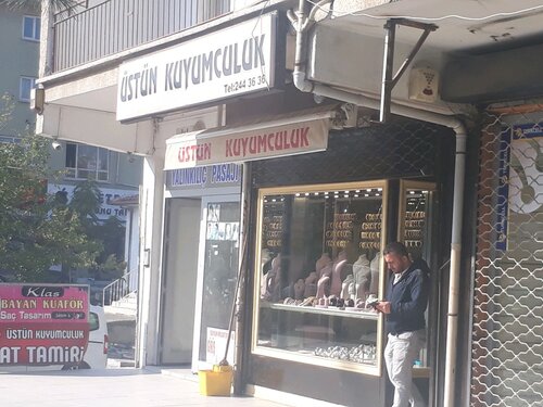 Üstün Kuyumculuk Fotoğraf 3